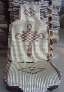 手編精品坐墊 匠心獨運的汽車內(nèi)飾藝術(shù)