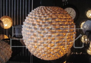 探秘自然光韻 藤藝吊燈、手工竹燈的藝術之美與市場指南